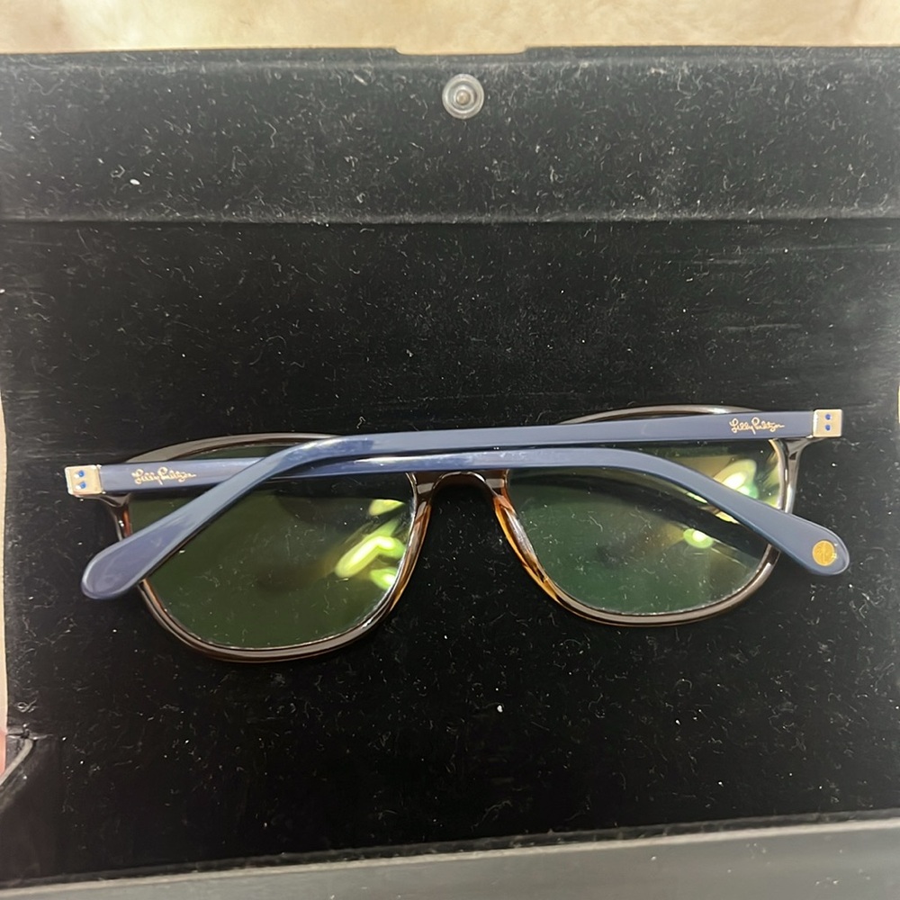 Lilly Pulitzer “frames” - Picture 10 of 12